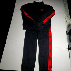 Nike boys 2pc tracksuit black/red size 7